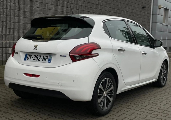 Peugeot 208 cena 35000 przebieg: 98000, rok produkcji 2015 z Lublin małe 154